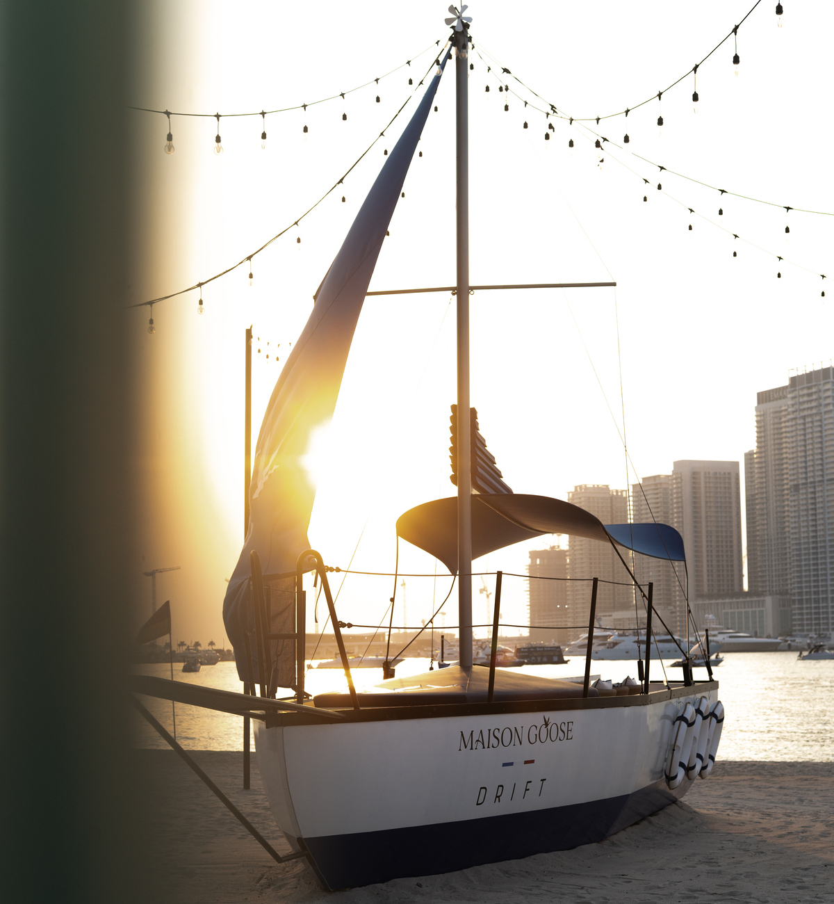 Choose the Maison Goose in Dubai Beach